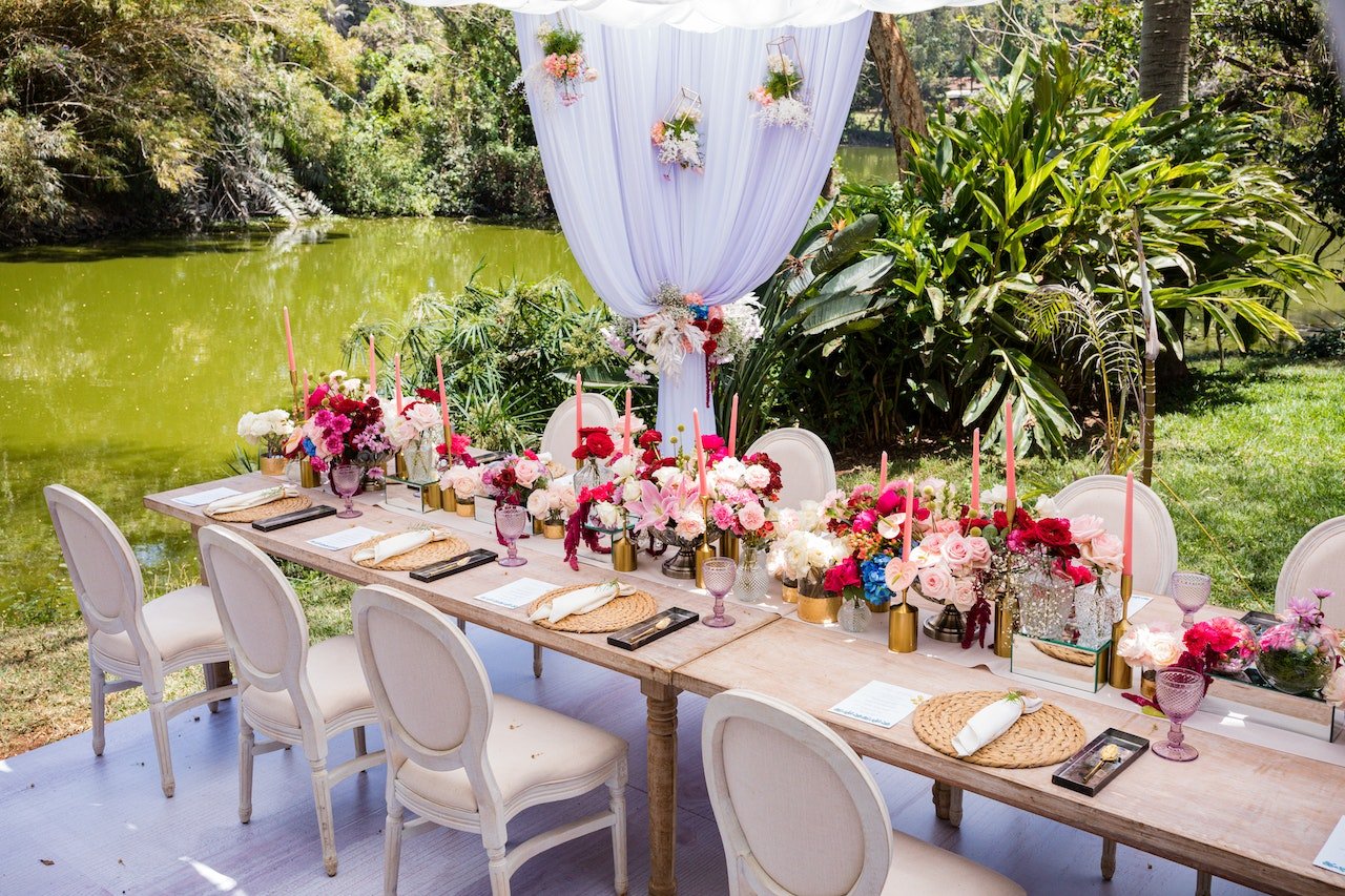 How To Plan A Wedding